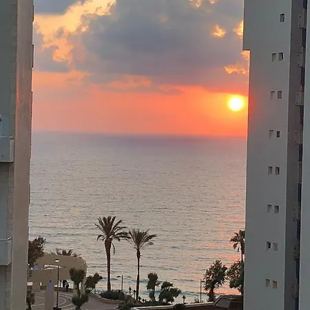 Royal Sea Studio Netanya Exterior photo